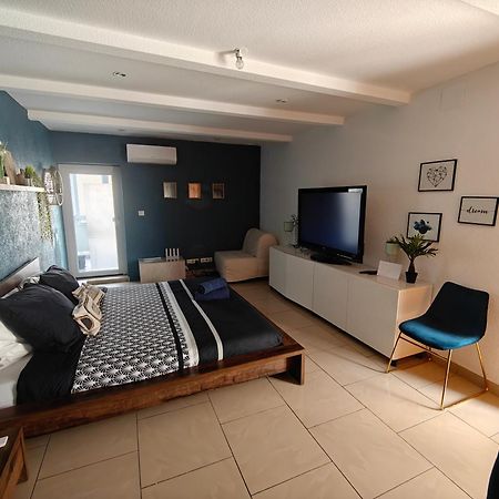 Suite 2 Lits Auberge Du Manala Hotel 24 24 Proche Basel Saint-Louis  Bagian luar foto