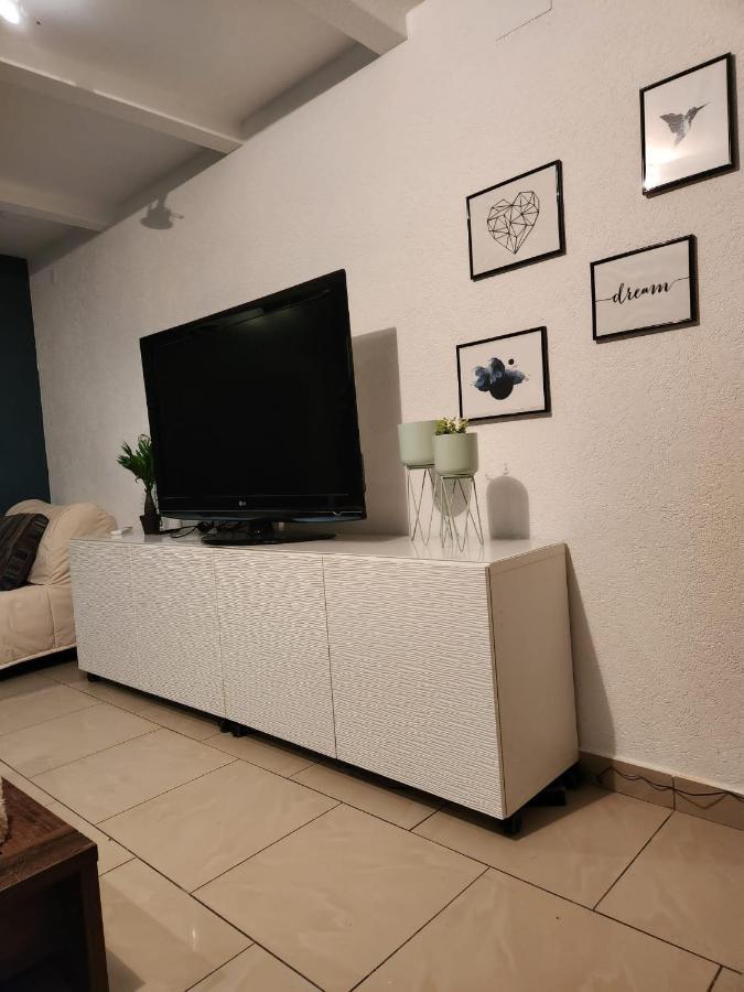 Suite 2 Lits Auberge Du Manala Hotel 24 24 Proche Basel Saint-Louis  Bagian luar foto
