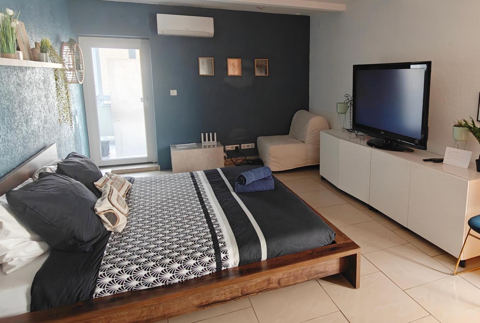 Suite 2 Lits Auberge Du Manala Hotel 24 24 Proche Basel Saint-Louis  Bagian luar foto