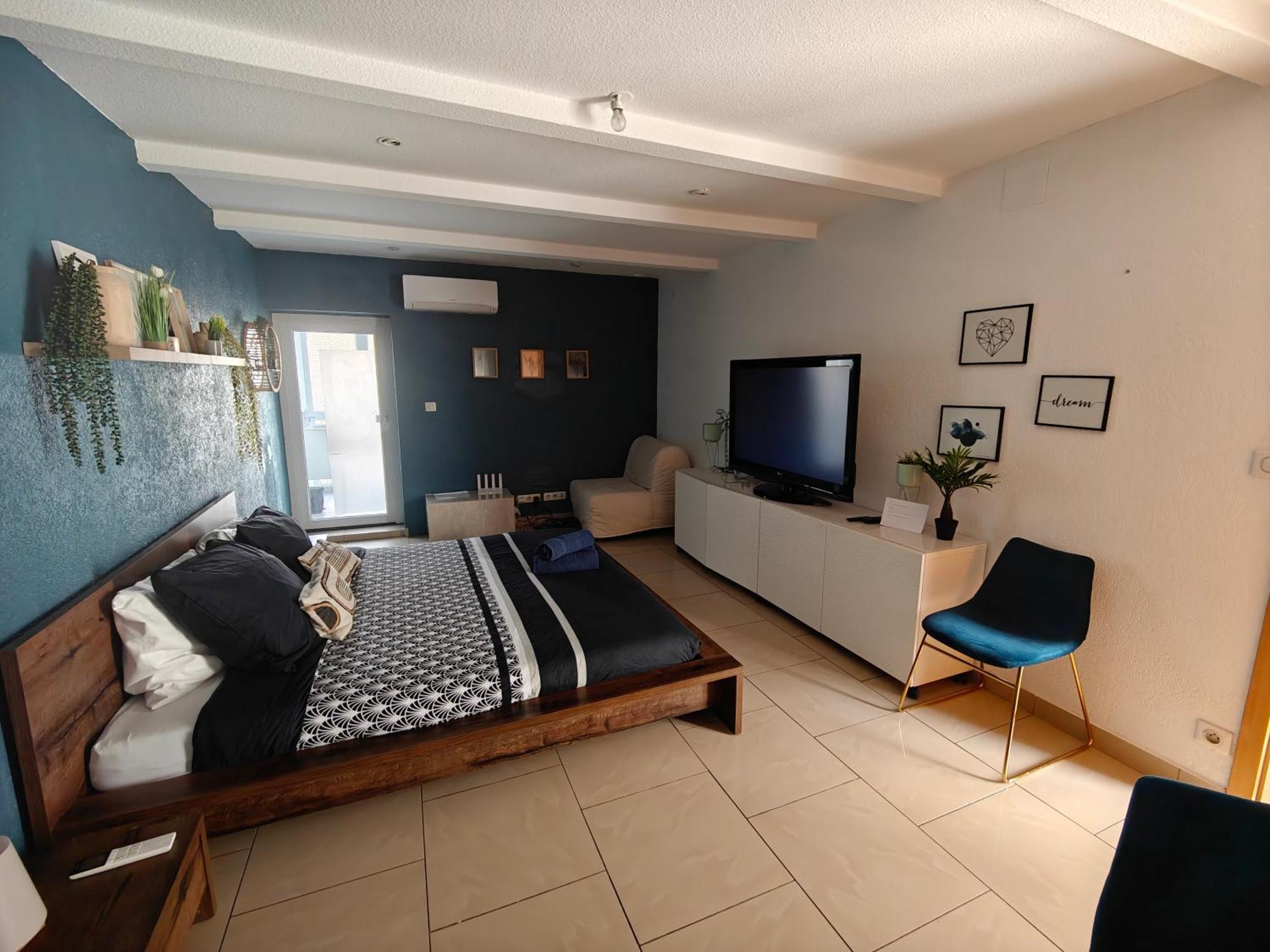 Suite 2 Lits Auberge Du Manala Hotel 24 24 Proche Basel Saint-Louis  Bagian luar foto