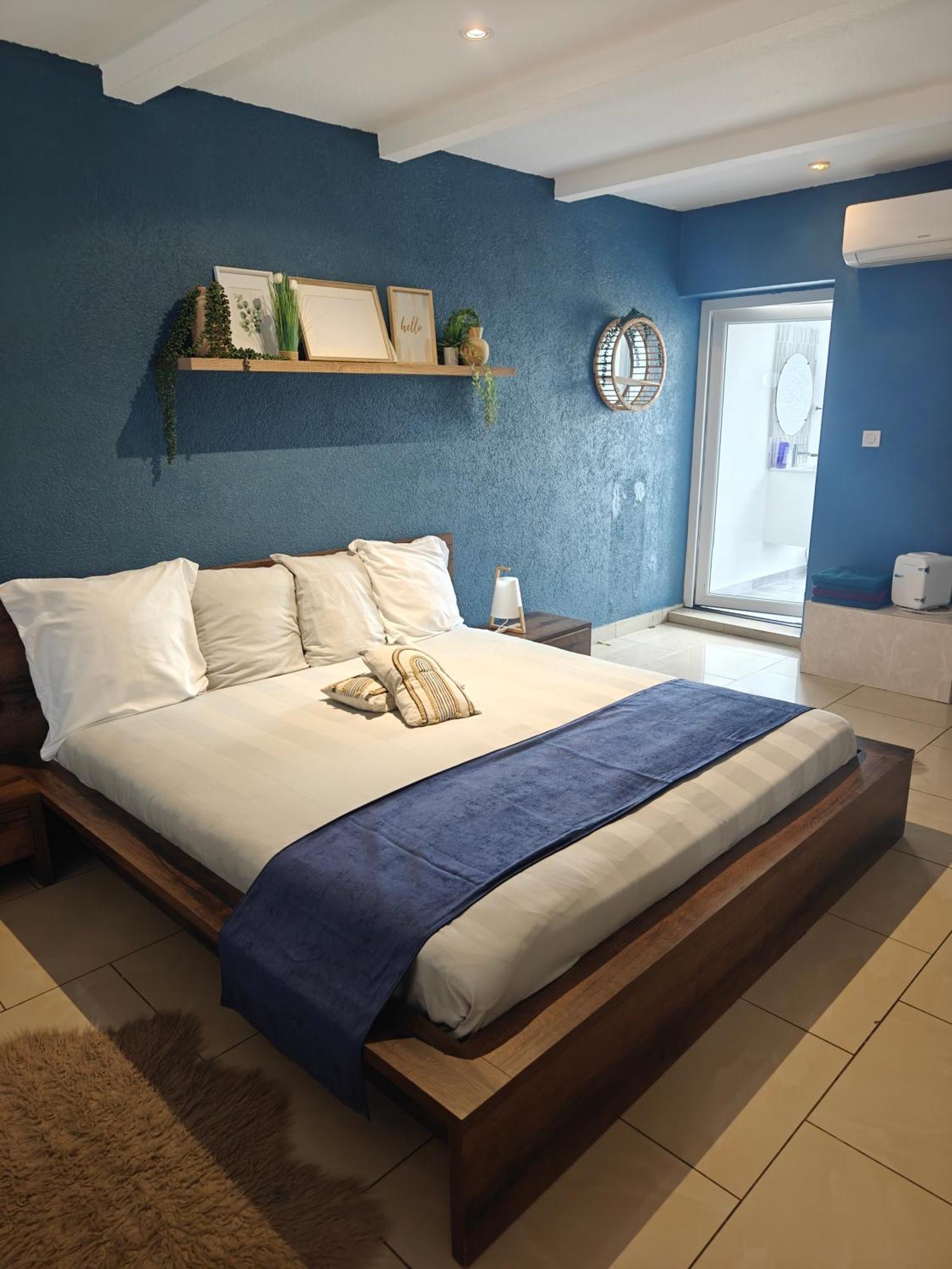 Suite 2 Lits Auberge Du Manala Hotel 24 24 Proche Basel Saint-Louis  Bagian luar foto